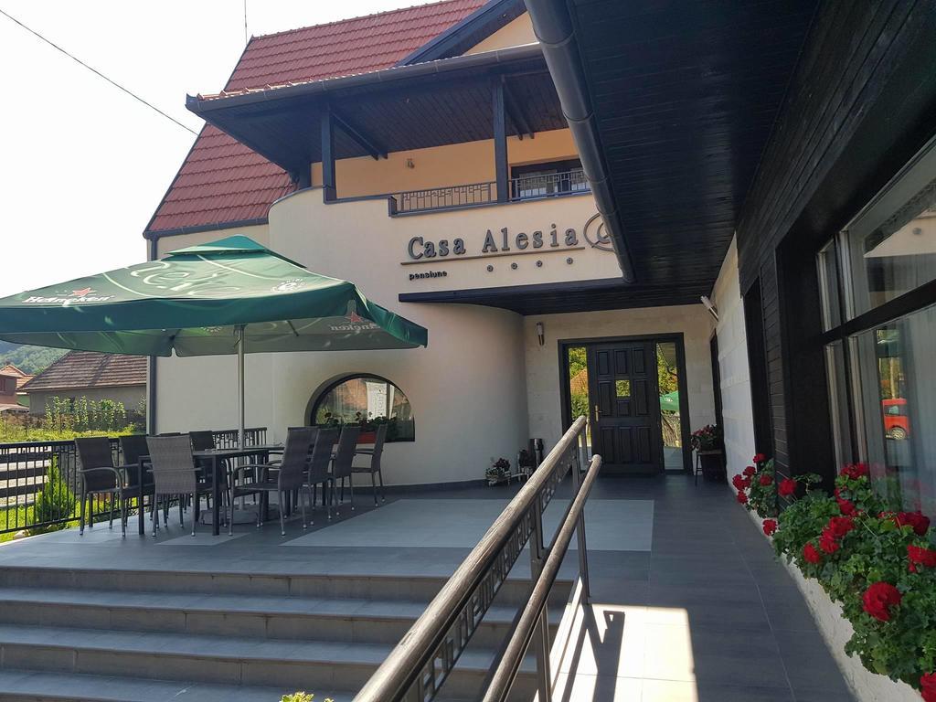 Casa Alesia Hotel Poeni Exterior photo